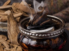 What are oud perfumes